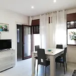 Casa Cinzia Diamond 104 * אוג'אנו לה קייזה