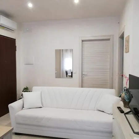 Casa Cinzia Diamond 104 Apartment *